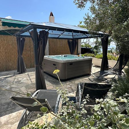 Vacation House Marin With Jacuzzi - Bol, Brac Zewnętrze zdjęcie