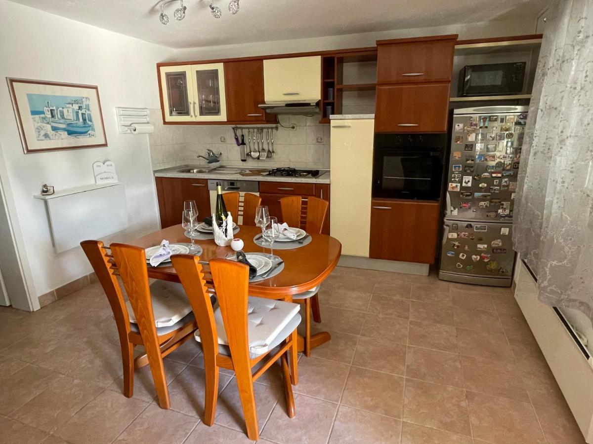 Vacation House Marin With Jacuzzi - Bol, Brac Zewnętrze zdjęcie